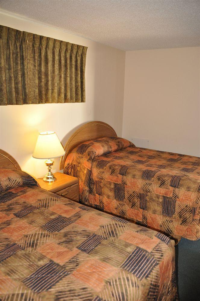 Big Horn Motel Hinton Exterior photo